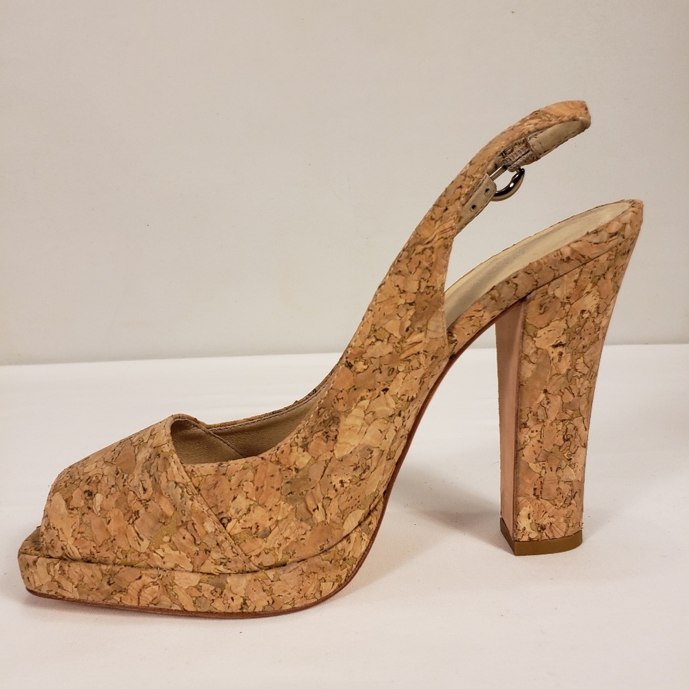 Boutique 58 Platform, open toe and heel pump.